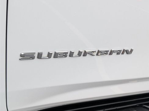 Used 2024 Chevrolet Suburban Premier RWD image 9