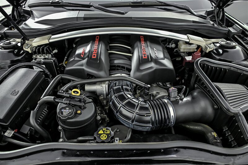Used 2015 Chevrolet Camaro Z/28 RWD image 13