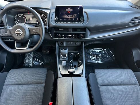 Used 2024 Nissan Rogue SV image 14