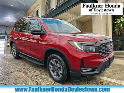 Used 2023 Honda Passport TrailSport image 1