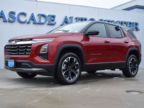 New 2026 Chevrolet Equinox LT w/ Convenience Package II image 1