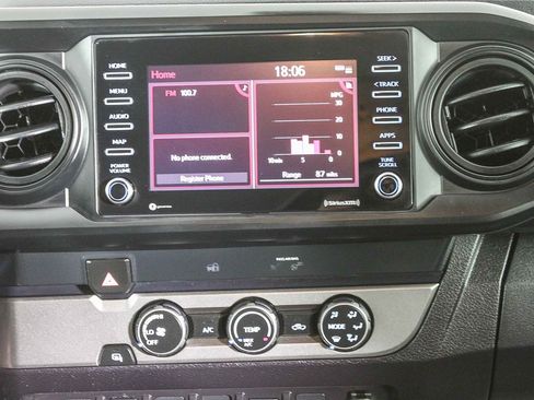 Used 2022 Toyota Tacoma SR w/ SR Convenience Package image 15