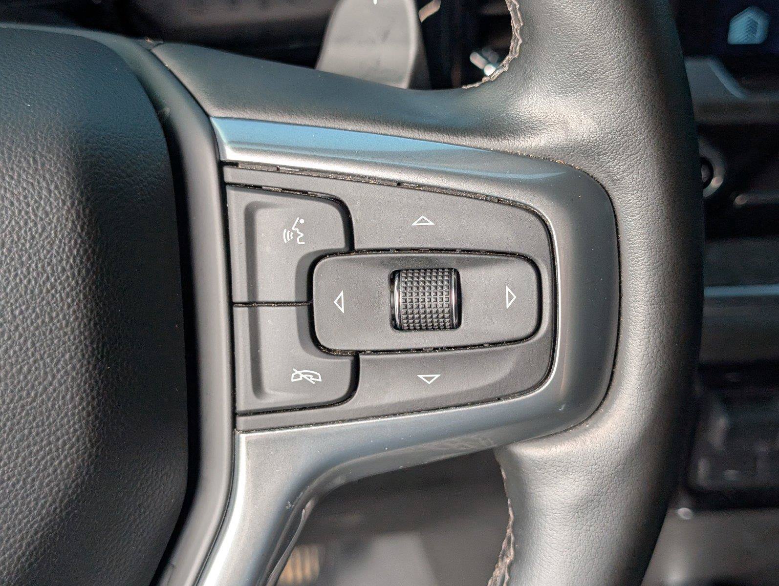 Used 2024 Chevrolet Silverado 1500 LTZ AWD/4WD image 30