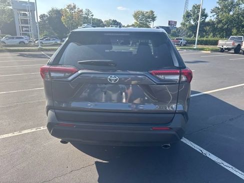 Used 2025 Toyota RAV4 XLE AWD/4WD image 5