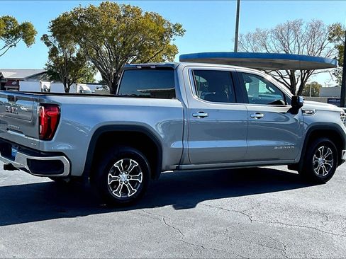 Certified 2025 GMC Sierra 1500 SLT image 4
