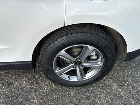 Certified 2024 Ford Edge SEL w/ Convenience Package image 26
