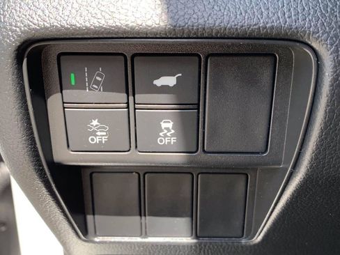 Used 2018 Honda CR-V Touring image 12