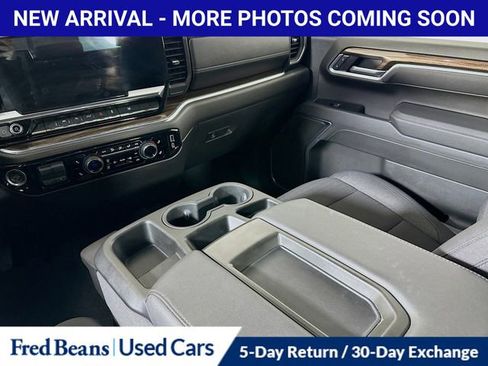 Used 2025 Chevrolet Silverado 1500 LT image 24
