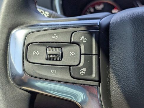 Used 2025 Chevrolet Blazer Premier FWD image 25