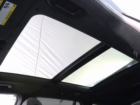 Used 2024 Mercedes-Benz GLS 580 4MATIC image 10