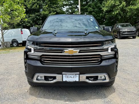 Used 2022 Chevrolet Silverado 1500 High Country w/ Technology Package AWD/4WD image 2