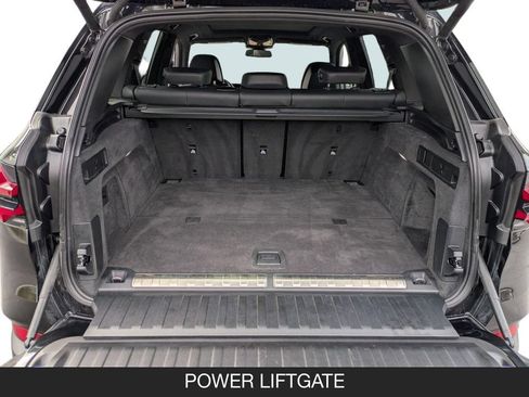 Used 2025 BMW X5 xDrive50e AWD/4WD image 20