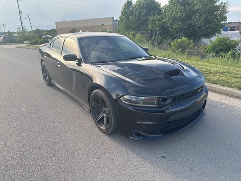 Used 2023 Dodge Charger Scat Pack w/ Plus Group RWD image 2