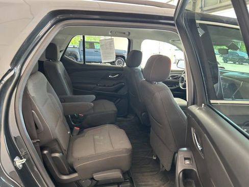 Used 2019 Chevrolet Traverse LT w/ LPO, Floor Liner Package AWD/4WD image 15