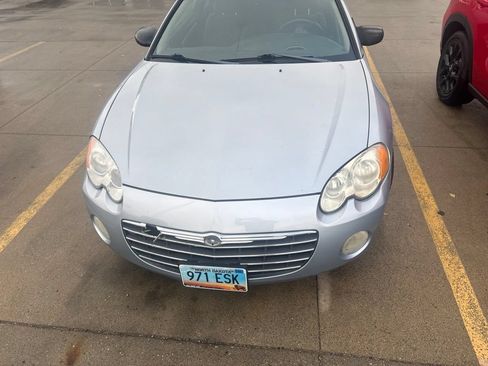 Used 2004 Chrysler Sebring Coupe FWD image 17