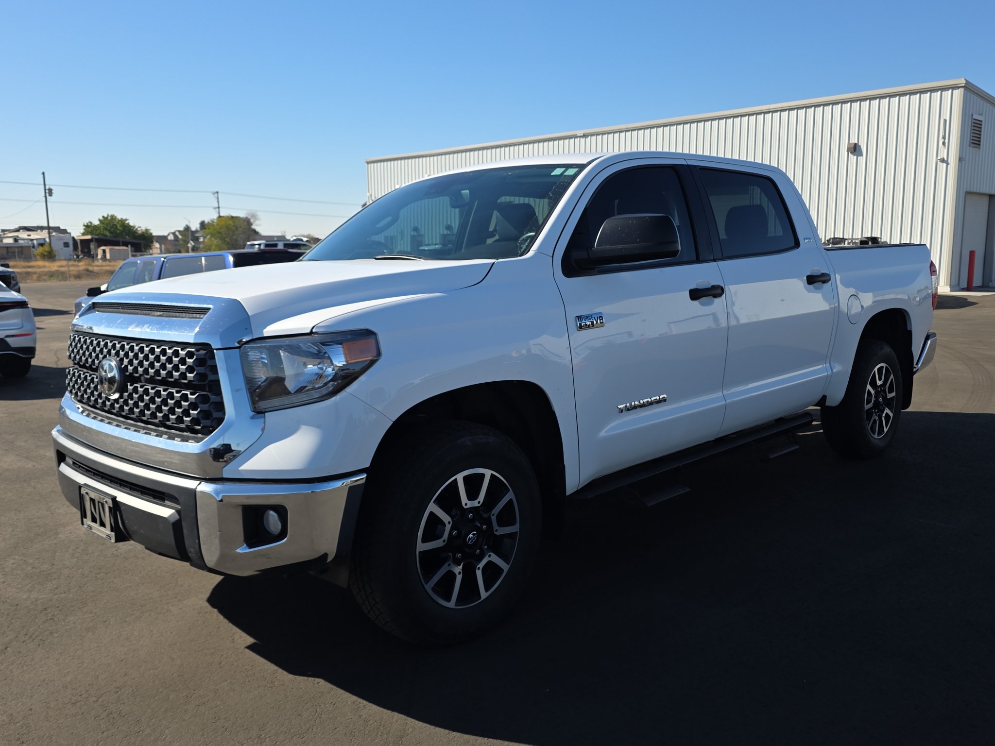 Certified 2021 Toyota Tundra SR5 AWD/4WD image 3