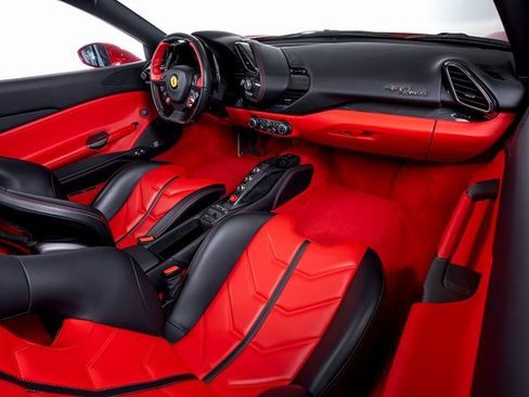 Used 2019 Ferrari 488 Spider image 49
