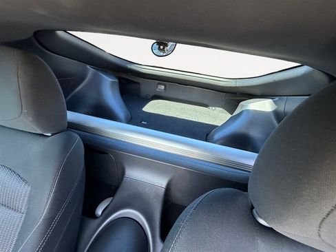 Used 2016 Nissan 370Z Touring RWD image 14