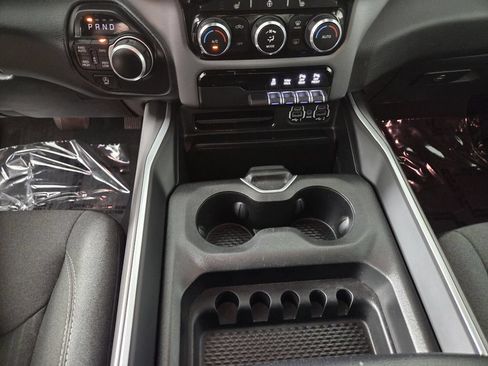 Used 2022 RAM 1500 Big Horn AWD/4WD image 21
