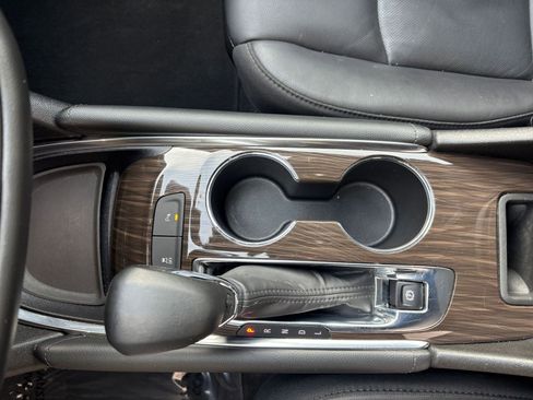 Used 2024 Chevrolet Malibu LT image 42