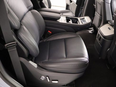 New 2025 Lincoln Navigator Reserve w/ Jet Appearance Package AWD/4WD image 15