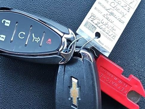 Used 2023 Chevrolet Equinox LT FWD image 34