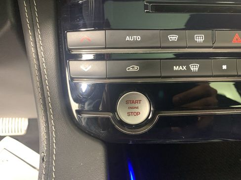 Used 2017 Jaguar F-PACE S image 18