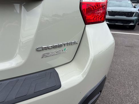 Used 2017 Subaru Crosstrek 2.0i Limited AWD/4WD image 5