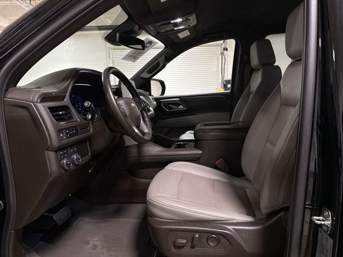 Used 2024 Chevrolet Suburban LT AWD/4WD image 20