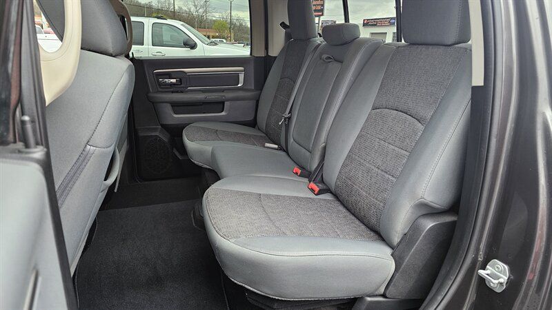 Used 2018 RAM 1500 Big Horn AWD/4WD image 30