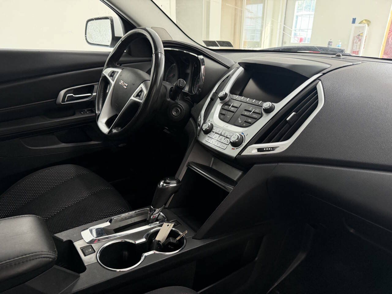 Used 2017 GMC Terrain SLE w/ Convenience Package AWD/4WD image 25
