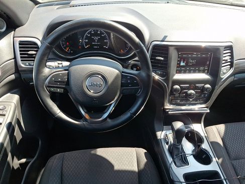 Used 2021 Jeep Grand Cherokee Freedom Edition AWD/4WD image 12