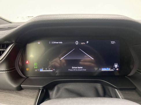 New 2025 Jeep Grand Cherokee Limited RWD image 9