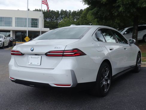 New 2027 BMW 530i RWD image 6