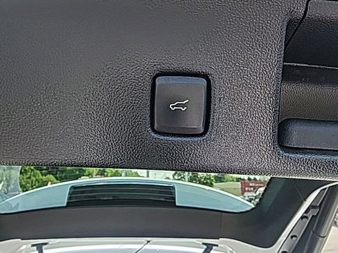 Used 2024 Ford Escape Active AWD/4WD image 12