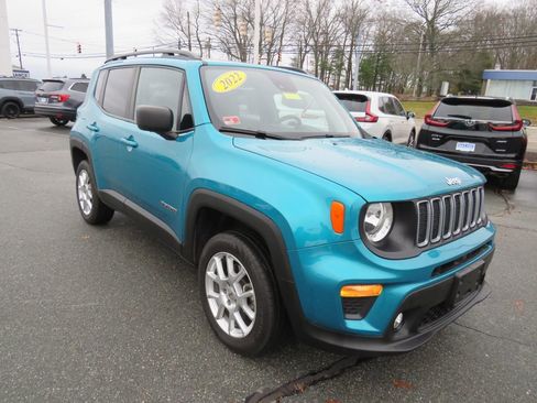 Used 2022 Jeep Renegade Latitude w/ Convenience Group image 7