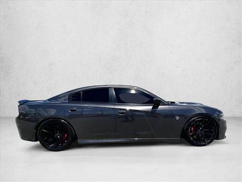 Used 2019 Dodge Charger SRT Hellcat RWD image 5