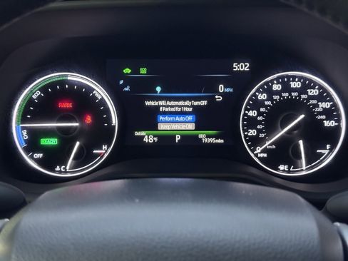 Used 2024 Toyota Sienna Limited image 15