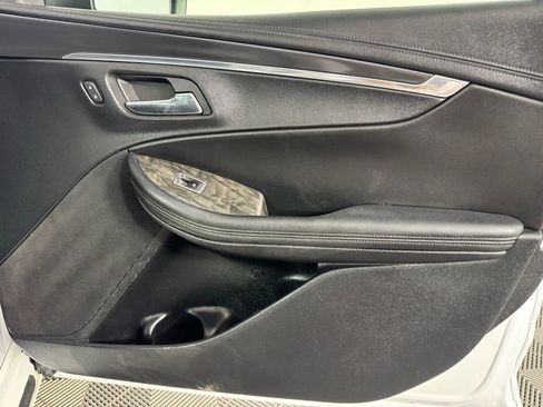 Used 2020 Chevrolet Impala LT w/ LT Convenience Package image 39