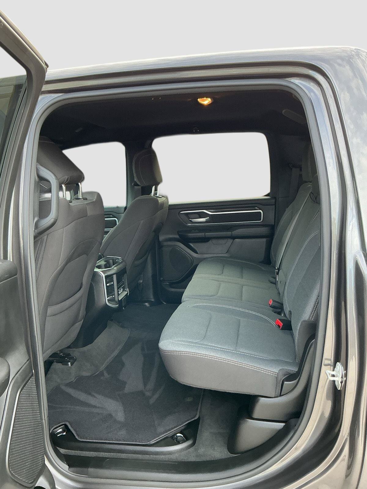Used 2023 RAM 1500 Big Horn AWD/4WD image 20