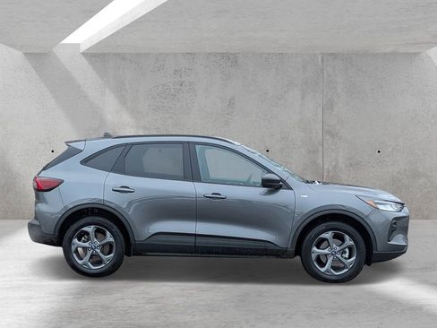 Certified 2025 Ford Escape ST-Line image 2