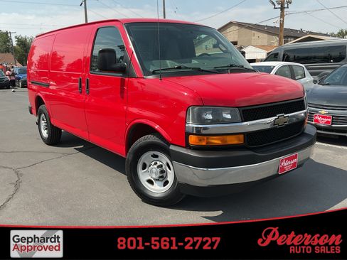 Used 2017 Chevrolet Express 2500 RWD image 1