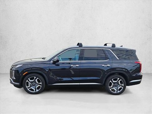 Used 2024 Hyundai Palisade Limited FWD image 9