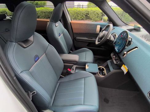 New 2025 MINI Cooper Countryman S w/ Comfort Package Max image 24