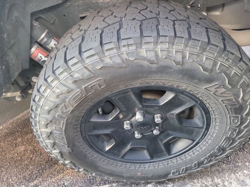 Used 2022 Jeep Gladiator Mojave w/ LED Lighting Group AWD/4WD image 7