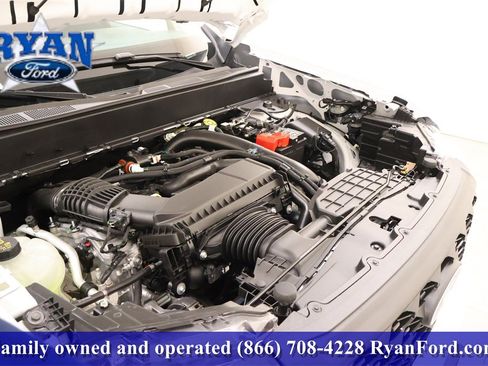 New 2025 Ford Maverick XLT w/ XLT Luxury Package image 33