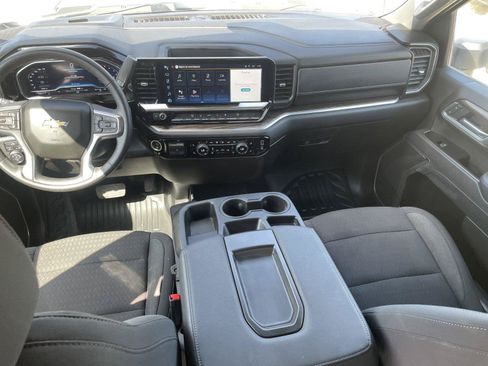 Used 2025 Chevrolet Silverado 2500 LT w/ Convenience Package AWD/4WD image 25