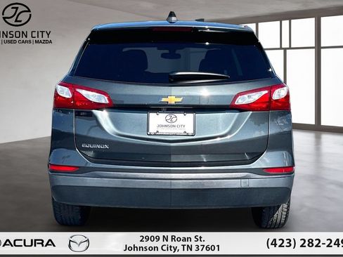 Used 2019 Chevrolet Equinox LS w/ LS Convenience Package FWD image 4