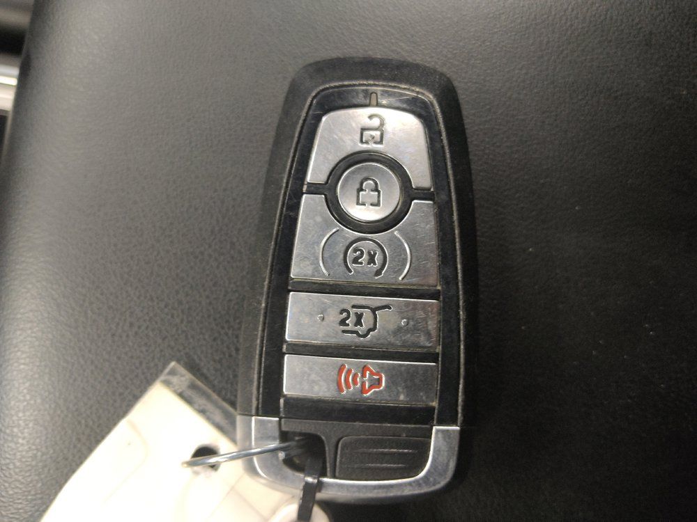 Used 2023 Ford Explorer XLT w/ Equipment Group 202A RWD image 32
