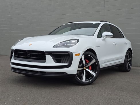 New 2026 Porsche Macan S image 1